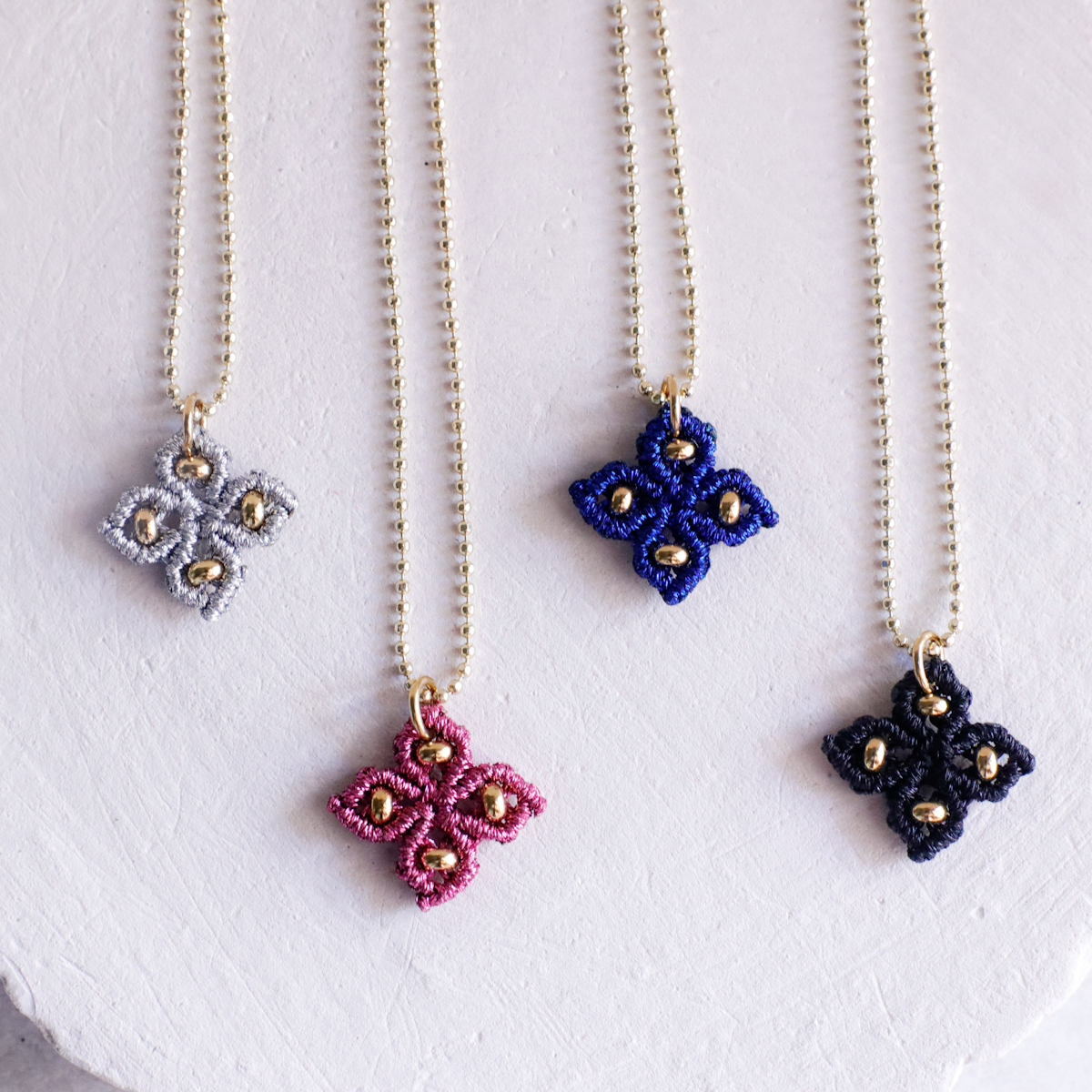 kolie-makrame-stauros